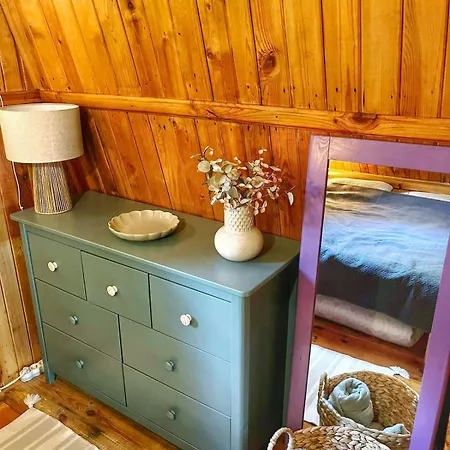 Holiday home Poza Czasem - Letniskowy Nad Jeziorem *